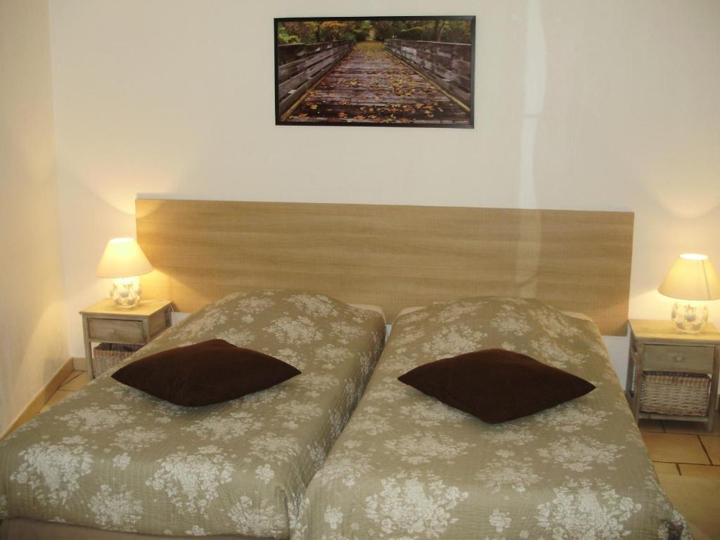Auberge Du Bord Des Eaux - Demi-Pension Assuree Sur Reservation Сент-Аман-лез-О Номер фото